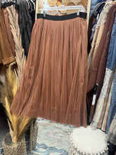 Load image into Gallery viewer, Zenana- Curvy Camel Pleated Skirt
