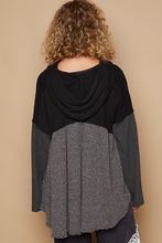 Load image into Gallery viewer, POL- Black Knit Crop Hoodie
