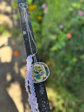 Load image into Gallery viewer, Necklace- Pumpkin Bird Tin
