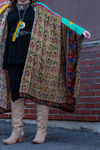 Kantha Bae- FLEETWOOD(neutral/blue top)