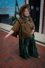 Load image into Gallery viewer, Bottoms- Green Velvet Wide Leg Pants
