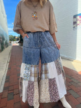 Load image into Gallery viewer, Wide Leg Tiered Pants
