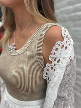 Load image into Gallery viewer, Zenana- Camel Cropped Brami
