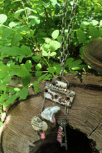 Load image into Gallery viewer, Necklace- Off the Hinge
