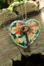 Load image into Gallery viewer, Necklace- Heart Vintage Tin

