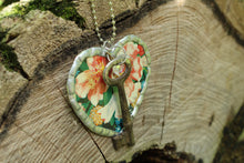 Load image into Gallery viewer, Necklace- Heart Vintage Tin
