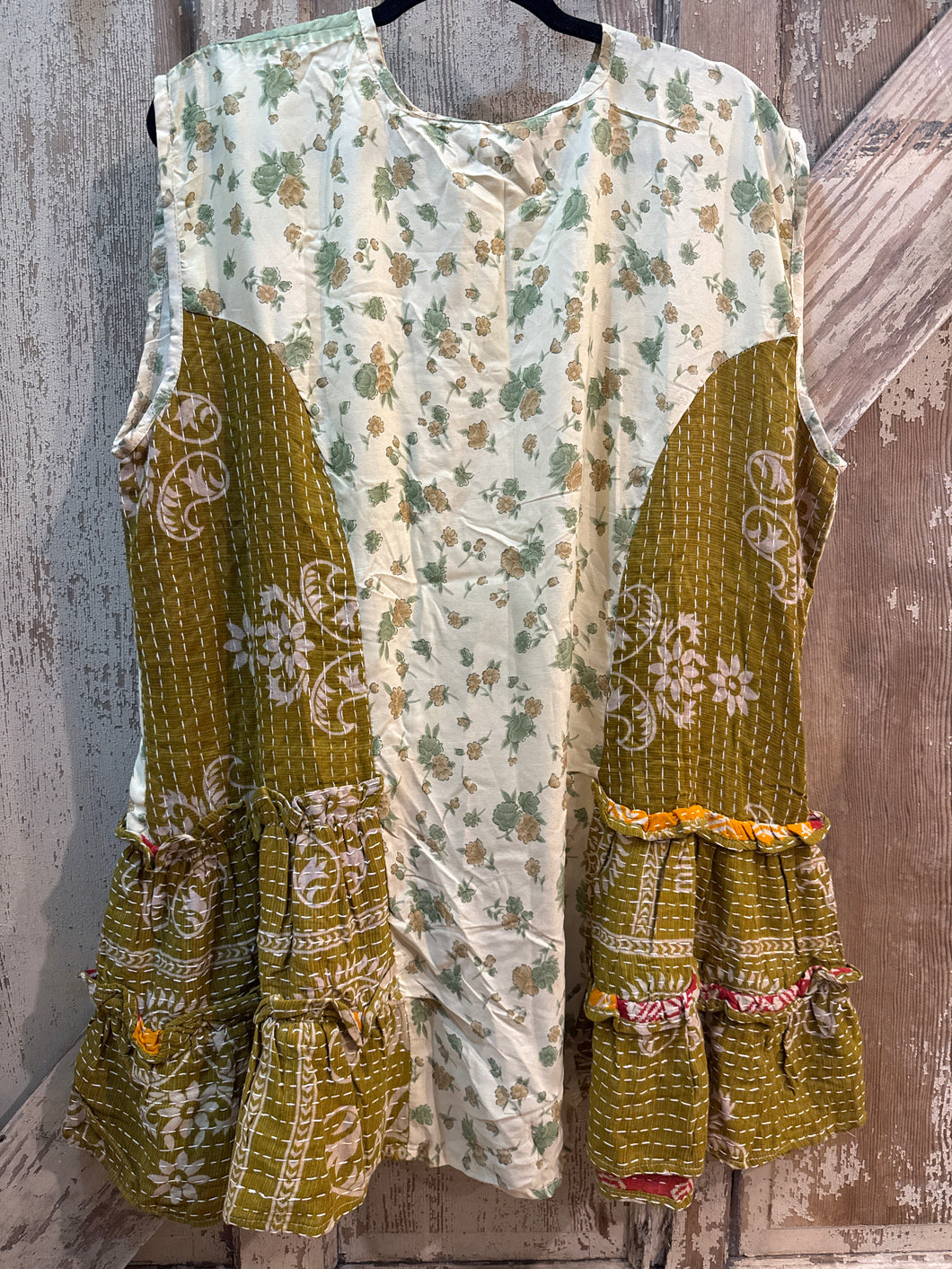 Get Ready Ruffle Tunic Ivory Floral