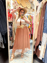 Load image into Gallery viewer, Zenana- Curvy Camel Pleated Skirt

