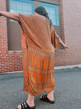 Load image into Gallery viewer, Kantha Bae- Everyday Muu Orange
