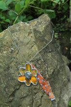 Load image into Gallery viewer, Necklace- Flower Vintage Tin
