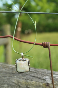 Pendant- Mother Of Pearl Tiny