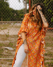 Load image into Gallery viewer, lady the brand- lotus tunic floral
