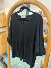 Load image into Gallery viewer, Zenana Black 3/4 Sleeve V-Neck Sweater
