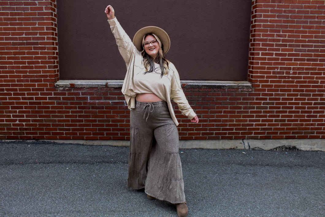 Easel- Mocha Tiered Wide Leg Pants