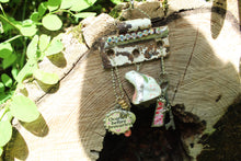 Load image into Gallery viewer, Necklace- Off the Hinge
