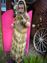 Load image into Gallery viewer, Kantha Bae- Summer Evermore Kimono

