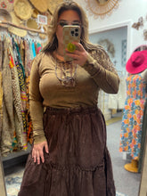 Load image into Gallery viewer, Zenana- Mahogany Thumb Hole Top
