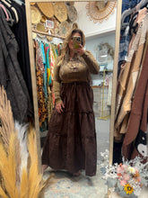 Load image into Gallery viewer, Zenana- Mahogany Thumb Hole Top
