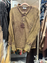 Load image into Gallery viewer, Zenana- Mahogany Thumb Hole Top
