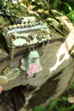 Load image into Gallery viewer, Necklace- Off the Hinge

