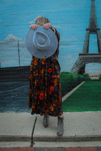 Load image into Gallery viewer, Easel- Floral Velvet Skirt
